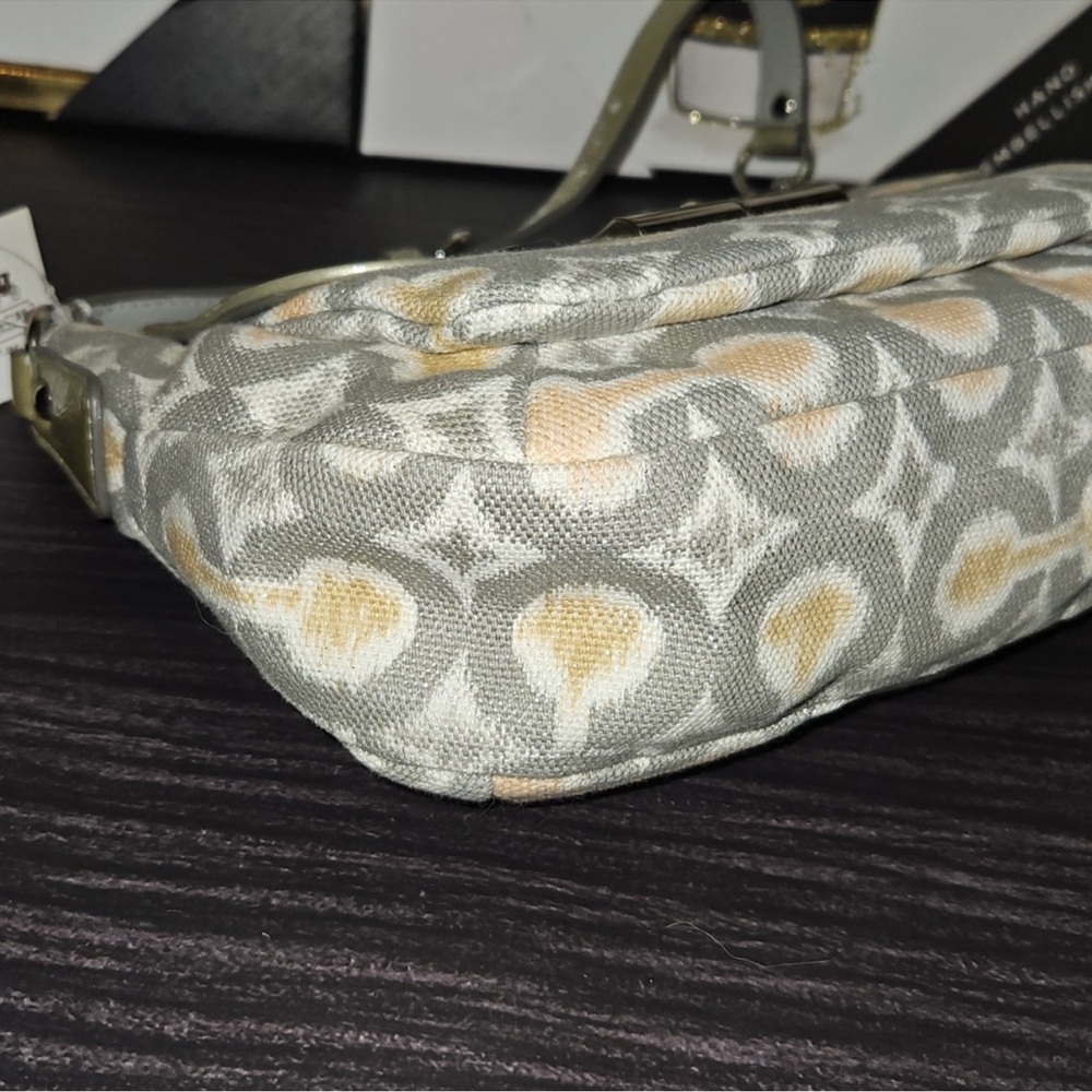 Coach Kristin Ikat OP Art Hobo Flap Shoulder Bag. NWT - Picture 6 of 15